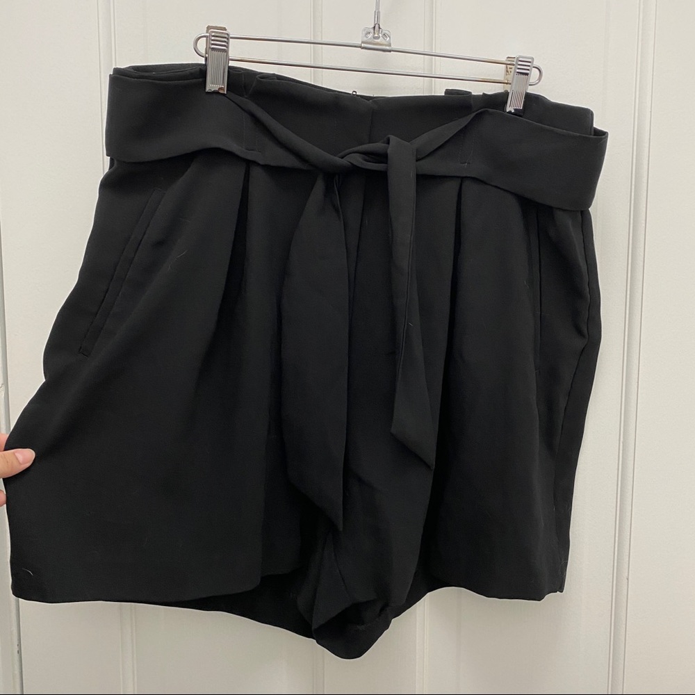 Shorts w/ Matching Tied Belt